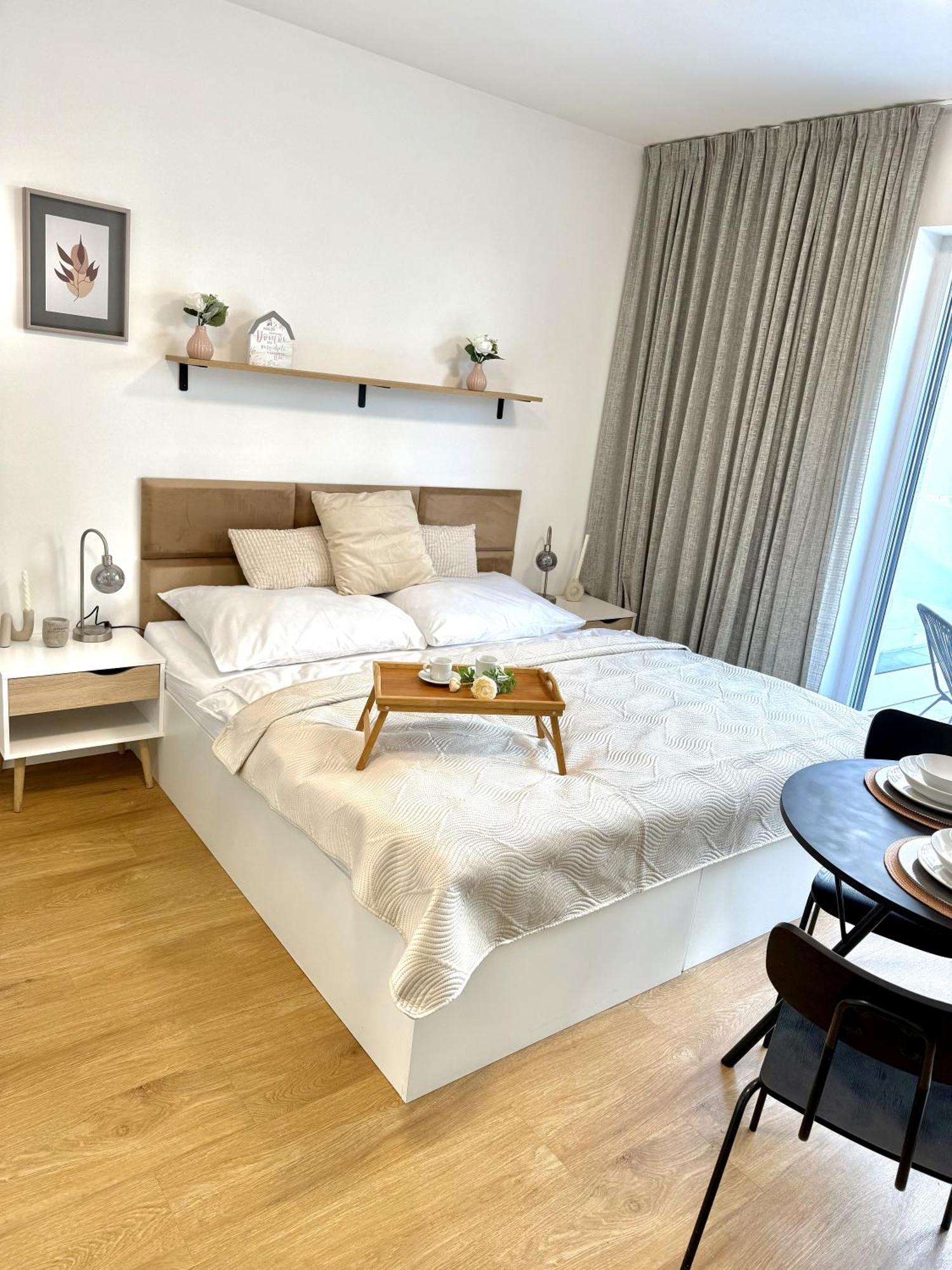 City Relax Apartments With Free Parking, 10 Mins Walk To City Centre Brno Exteriör bild